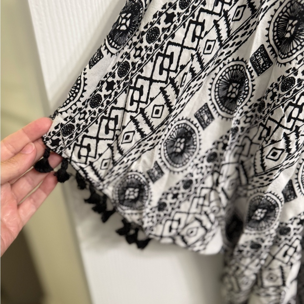 Umgee Tribal Aztec Southwestern Black White Cocoon Open Front Cardigan M/L - Picture 2 of 6